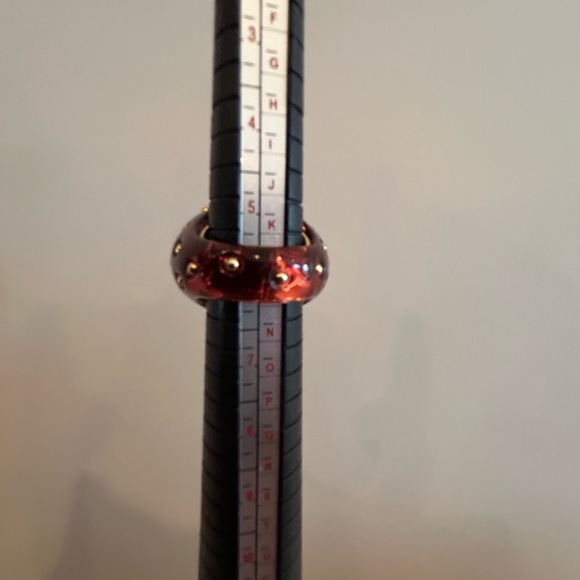 NWOT Kate Spade Tutti Frutti ring. Sizes 4.5.
Box is for display. - Picture 6 of 8